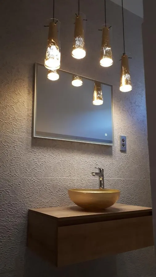 Large Apartment Between Split And Trogir Kaštela Croazia