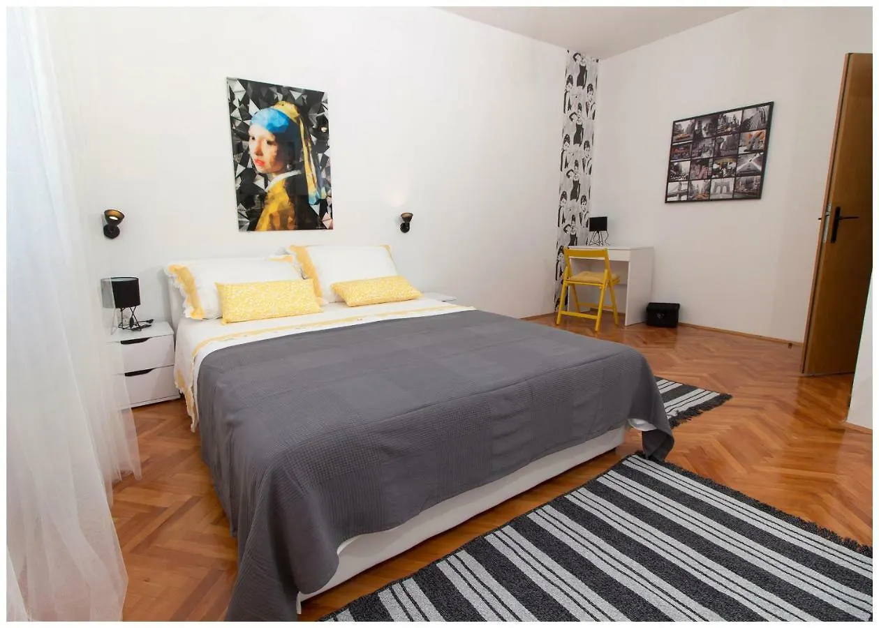 Large Apartment Between Split And Trogir Kastela 0*,  Croatia