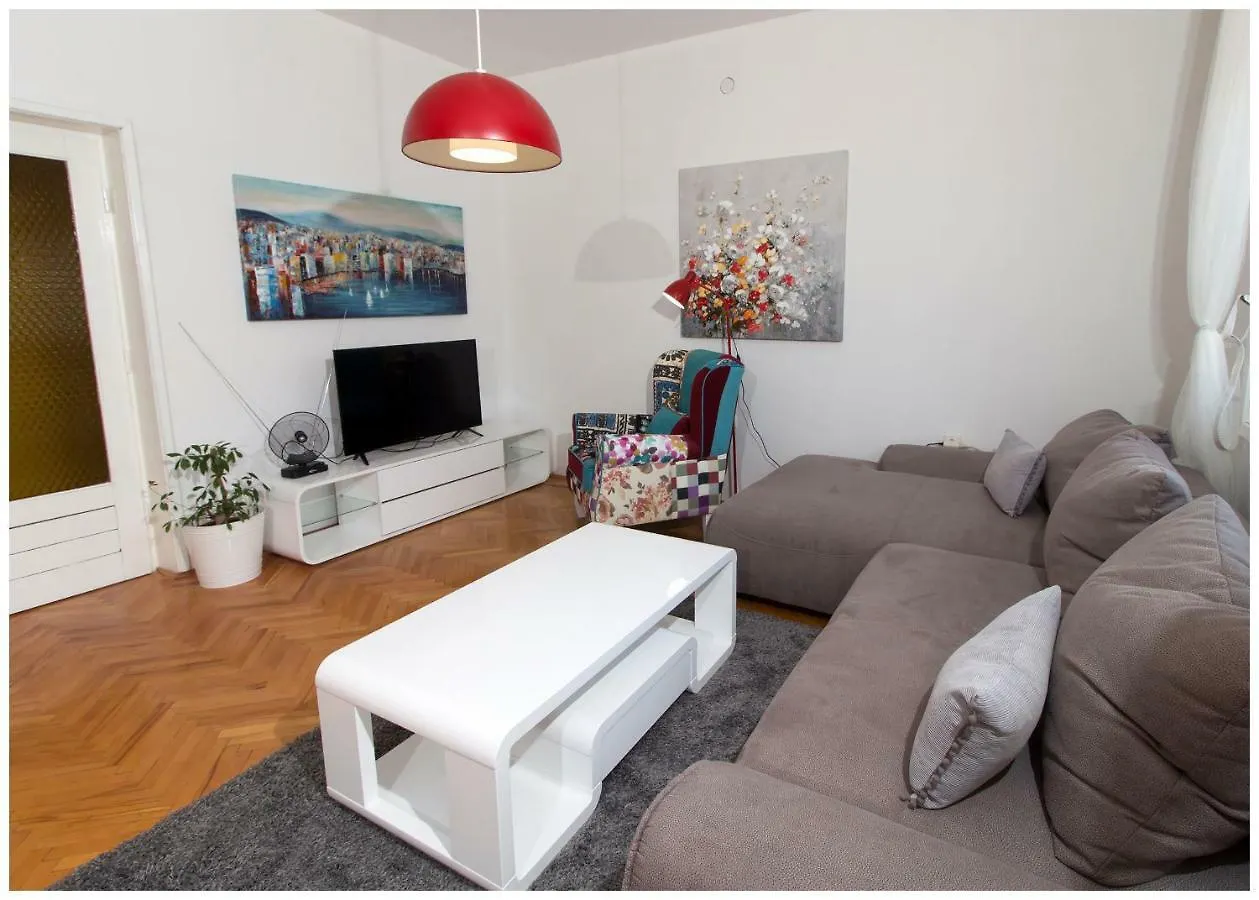 Large Apartment Between Split And Trogir Kastela