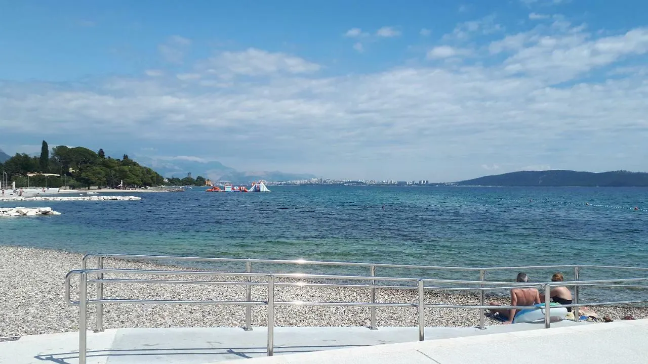 Large Apartment Between Split And Trogir Kastela 0*,  Croatia